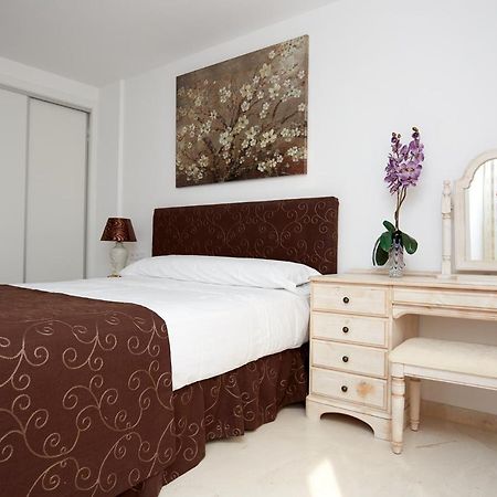 Apartamentos Anfiteatro Benidorm Luaran gambar