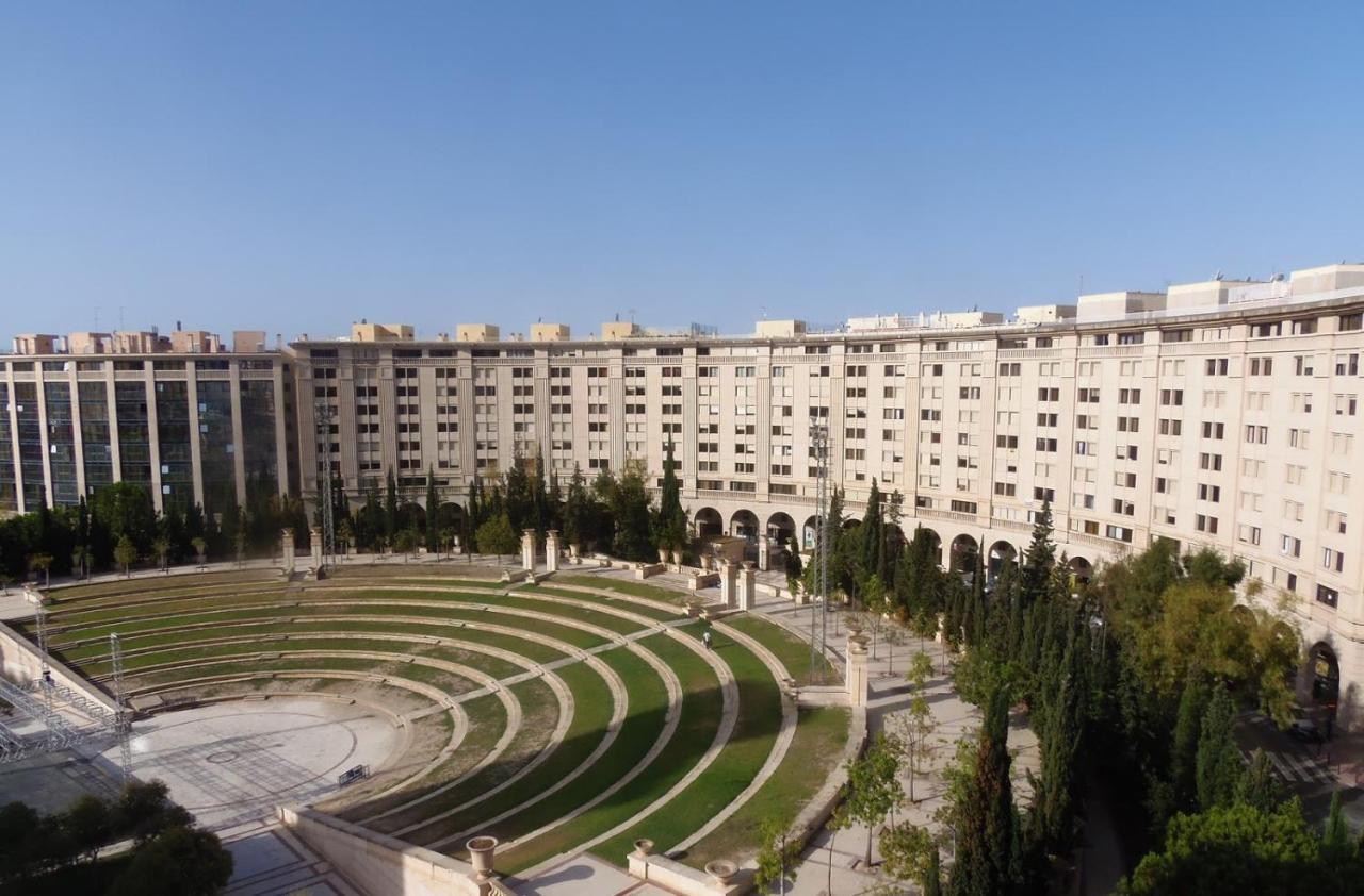 Apartamentos Anfiteatro Benidorm Luaran gambar