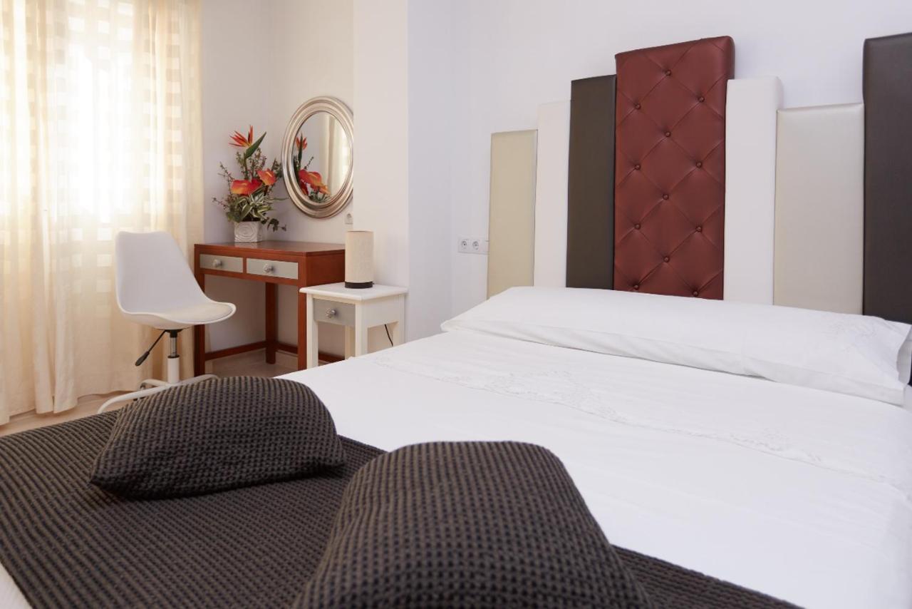 Apartamentos Anfiteatro Benidorm Luaran gambar
