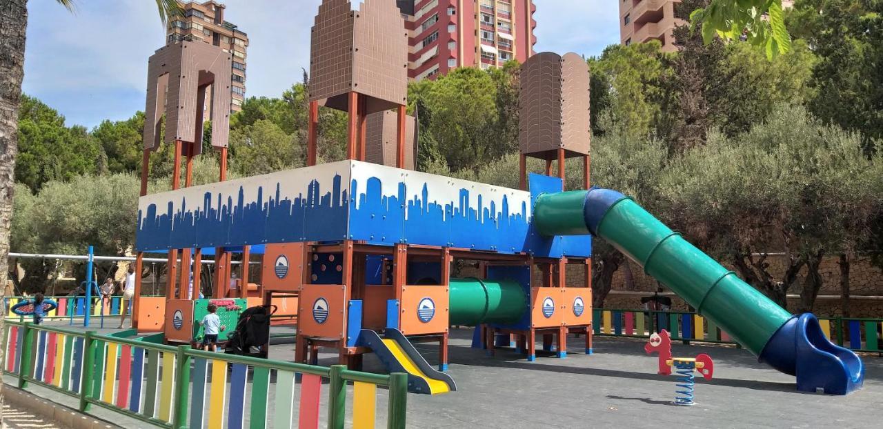 Apartamentos Anfiteatro Benidorm Luaran gambar